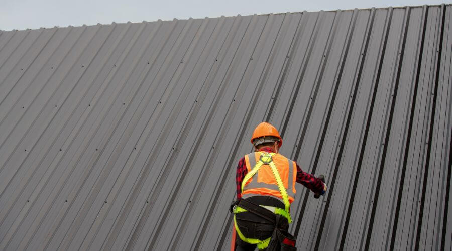 Professional gutter cleaning in Piney River, VA